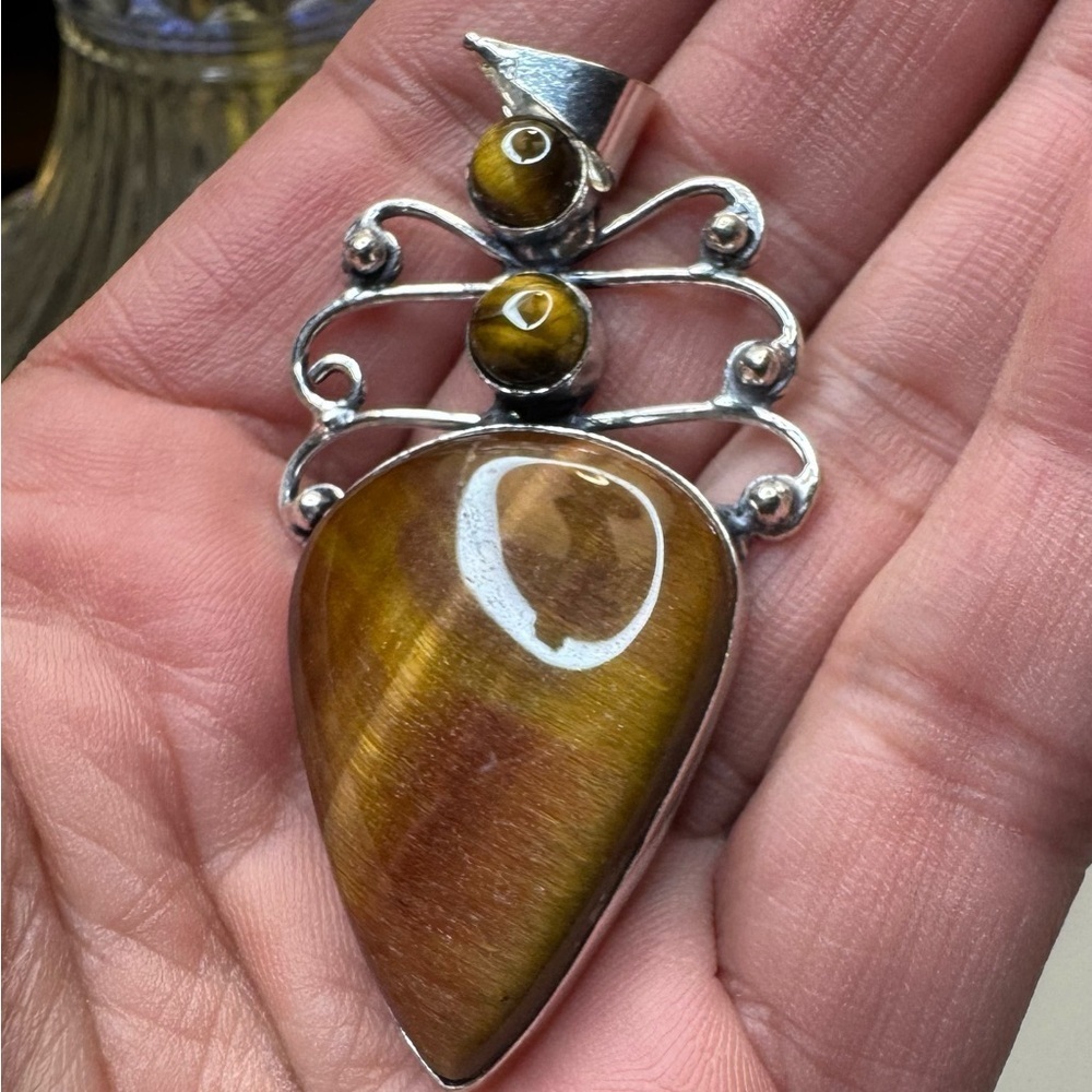 Gorgeous Tiger Eye 925 Silver Plated Pendant 2.5"